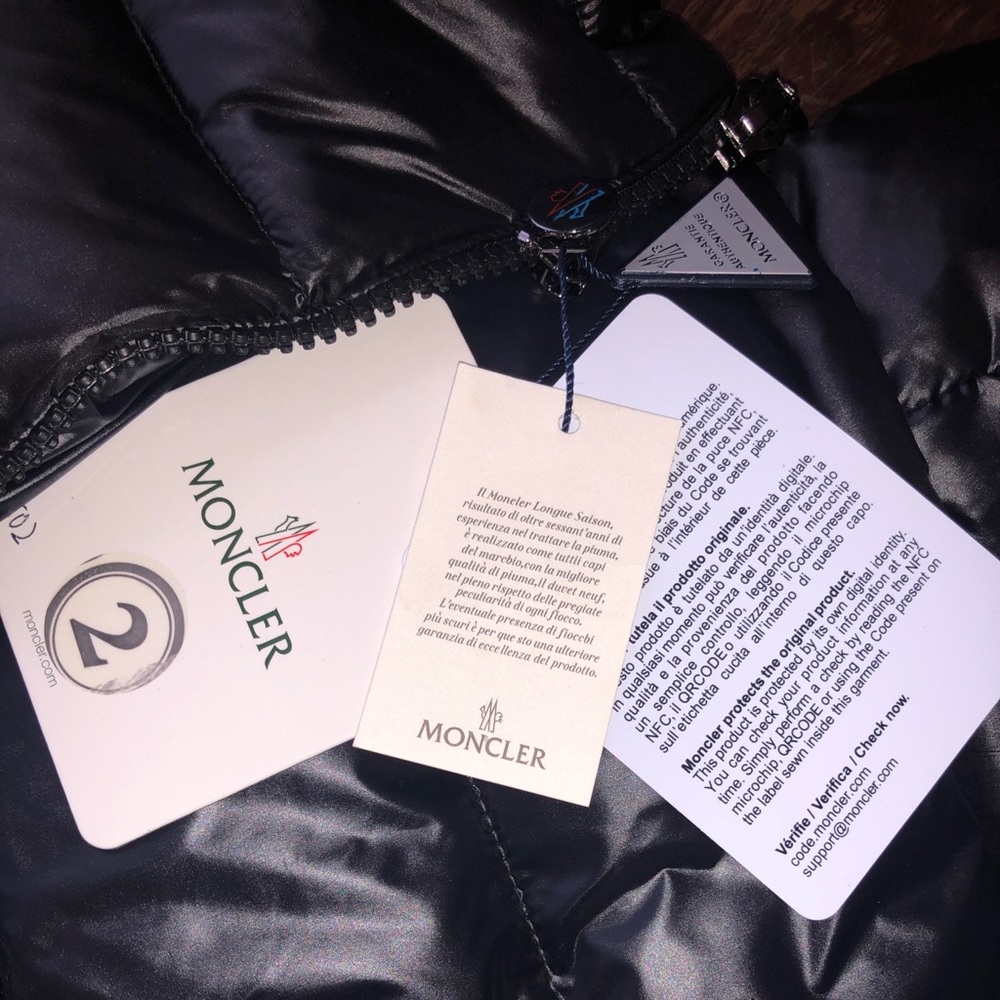 Moncler - Picture 4 of 6